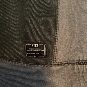 Nike Vintage Gray Crewneck Sweater with zippered pockets. thumbnail 3