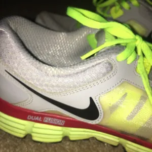 Nike Dual Fusion ST2 Youth Women'Athletic Shoes Sz 7Y MultiColor Sneakers thumbnail 5