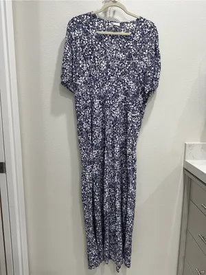 a new day Purple Floral V-Neck Puff-Sleeve Midi Dress thumbnail 2