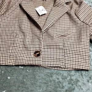 Windsor Brown‎ Houndstooth Cropped Jacket thumbnail 4