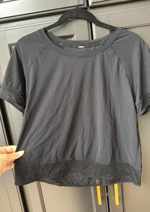 Black Athletic Cropped T-shirt thumbnail 1