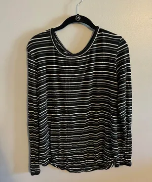 Outfitters Long Sleeve thumbnail 1