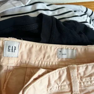 GAP - City Short Shorts thumbnail 4