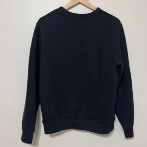 GAP Crewneck Sweatshirt Size Medium Washed Black Logo thumbnail 5