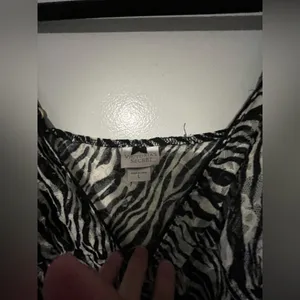 Victoria’s secret Vintage Y2K Zebra Print Slip Dress with Lace‎ Trim hem Size L thumbnail 5