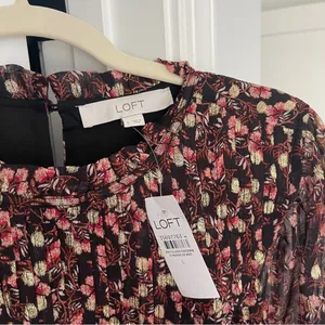 NWT Loft Shimmer Vine‎ Pleated Yoke Blouse Black Long Sleeve Top thumbnail 4