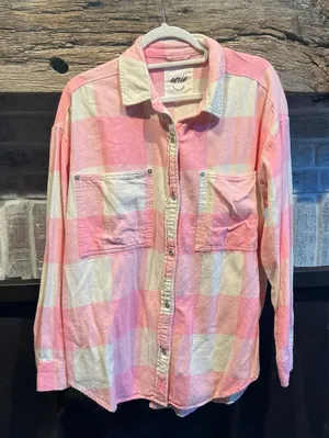 Aerie flannel pink plaid button up women’s small oversized thumbnail 1