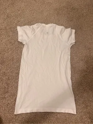 lululemon athletica White Swiftly Tech Short Sleeve Women's Performance Tee thumbnail 3