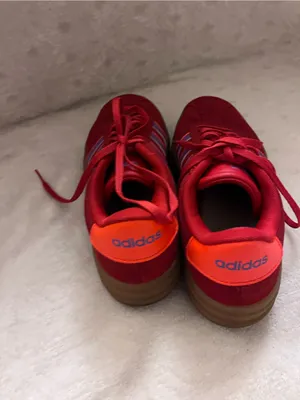 adidas Gazelle Bold in Red / Semi Lucid Fuchsia / Night Indigo size 7 thumbnail 2