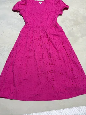 J. Crew women’s Fuchsia pink Eyelet Dress with Puff Sleeves 10 thumbnail 4