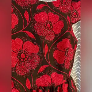 Alice & Olivia | "Nelly Puffed" Dress in Metallic Red, Size 0 thumbnail 6