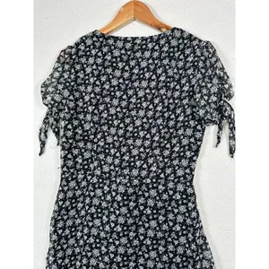 Blu Pepper Womens Dress Medium Floral Black White Lined V-Neck Knee Length‎ thumbnail 12