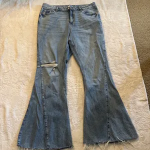 Forever 21 Flared Jeans Size 12 thumbnail 2