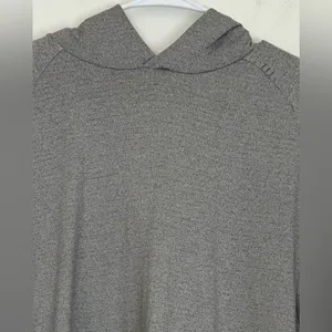 Lululemon Hoodie Gray Stretch EUC‎ thumbnail 2