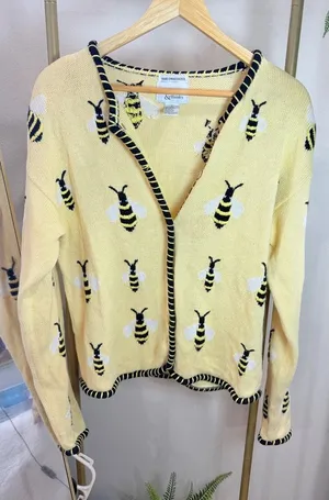 Size S Christopher & Banks Women’s Bee Cardigan Sweate thumbnail 1