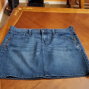 Old Navy denim Miniskirt Size 12 thumbnail 2