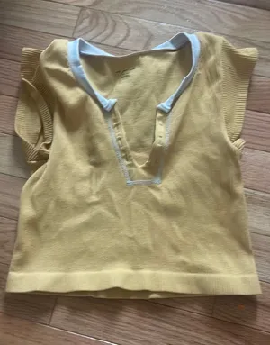 Urban Outfitters Top thumbnail 1