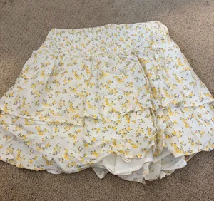 Hollister skirt thumbnail 1