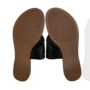 Tory Burch Jamie Size 6.5 Full Logo Thong Sandals‎ Black Leather S/N 48275 thumbnail 12