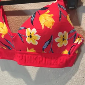 Victoria’s Secret PINK 32A Wear Everywhere Lightly Lined Bra thumbnail 2