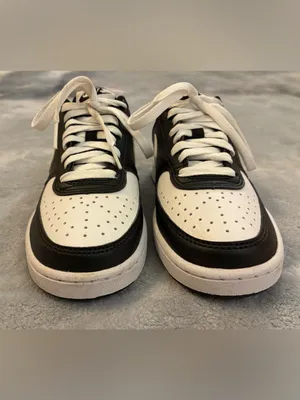 Women’s Nike Low-Top Sneakers - Black and White Leather Size 6 thumbnail 3