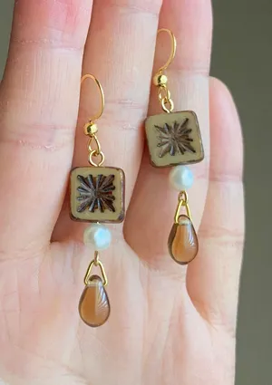 Handmade quality Czech glass beads & natural freshwater pearl chic fairy boho vintage retro style dangle earrings🌿✨ thumbnail 4