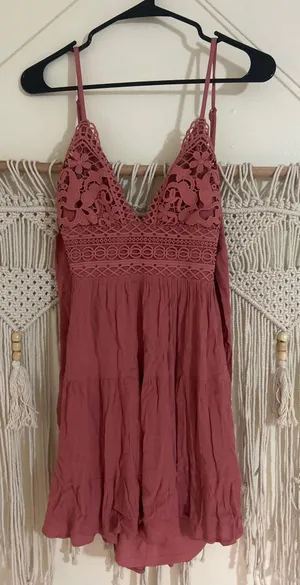 Pink dress  thumbnail 1