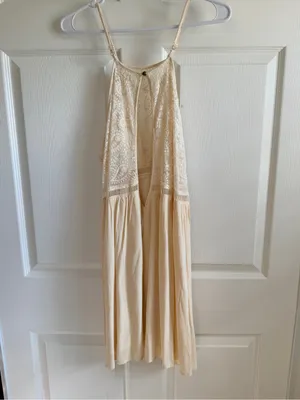 LF NWOT Native Rose Cream Lace-Trim Spaghetti Strap Dress thumbnail 3