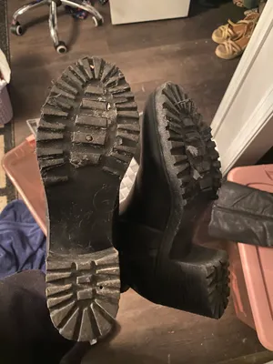 Black Boots Size 8 thumbnail 5