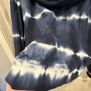 Young Fabulous & Broke Navy Blue Tie Dye Cowl Neck Hoodie Sweatshirt Womens M‎ thumbnail 6