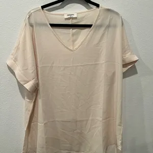 Zenana Outfitters Women's Cream V-Neck Top Size XL by Zenana thumbnail 2
