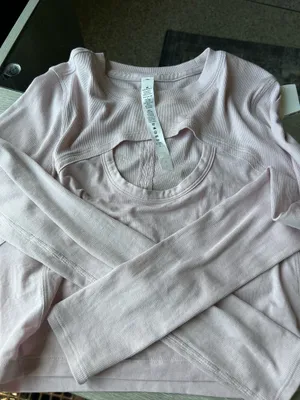 Lululemon size 6  thumbnail 1