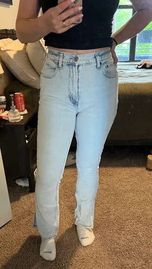 Abercrombie Slim Straight High Rise Jeans thumbnail 1