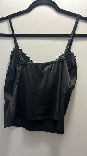 Edikted Top Black thumbnail 2