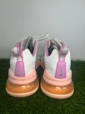 Nike Air Max 270 React White Pink Women’s Size 8 Running Sneakers CZ8131-100 thumbnail 4