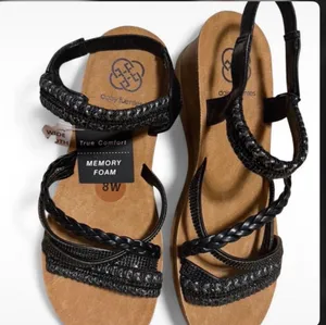 Daisy Fuentes Shoes thumbnail 2