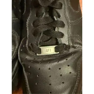 Nike Air Force 1 '07 Triple Black Sneakers Shoes Womens Size 10 Leather‎ thumbnail 10