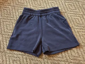 Lululemon Softstreme Shorts 4" thumbnail 1