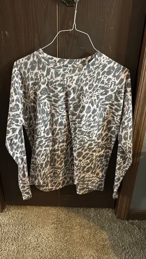 Aviva Crewneck Sweatshirt  thumbnail 3