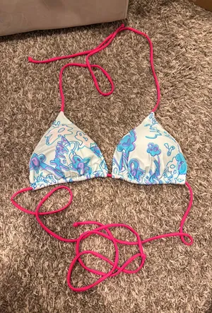 White Fox Boutique swimsuit top thumbnail 1