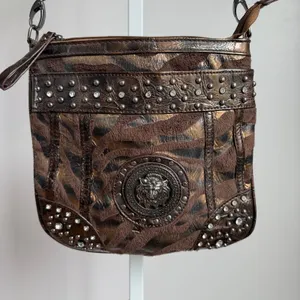 Anne Klein Small Brown Crossbody Bag Zebra Print Studded Lion‎ Head Y2K McBling thumbnail 2