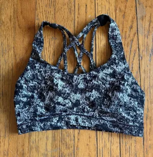 Lululemon Sports Bra Womens 8 Black White Strappy Crossback Yoga Top Activewear thumbnail 1