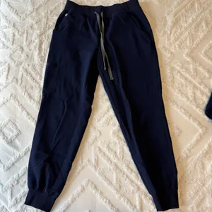 Figs Navy Blue Scrub Set thumbnail 5