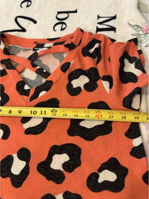 Hemish USA. Wrap V-neck and leopard print. Size L. thumbnail 6