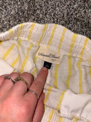 Universal Threads White Linen Shorts with Yellow Stripes thumbnail 6