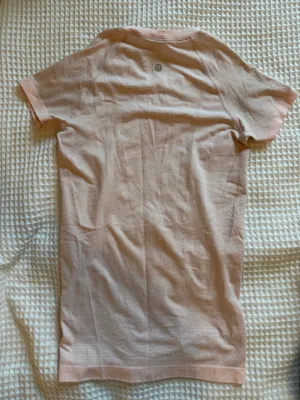 Lululemon Swiftly Tech Short Sleeve 2.0 Hip Length thumbnail 4