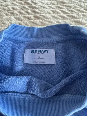 Old Navy Crewneck thumbnail 3