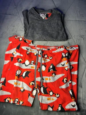 Christmas Pj Set thumbnail 2