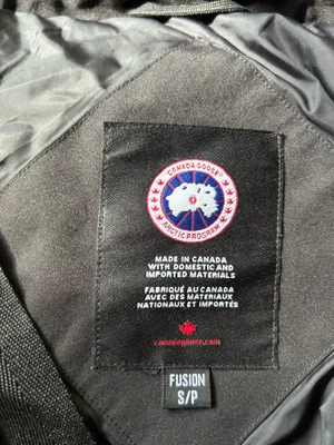 Canada Goose Parka thumbnail 2