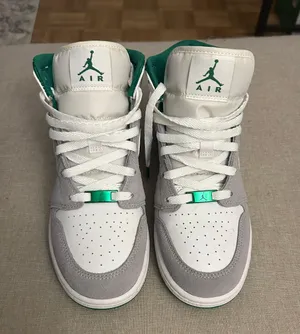 Air Jordan 1 Mid SE Grey Pine thumbnail 2